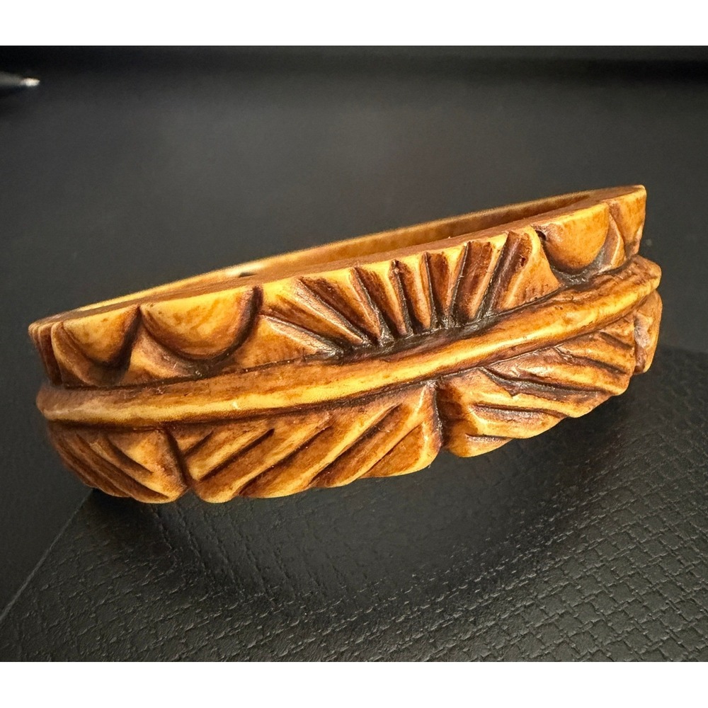 Vintage Carved Bangle Bracelet Retro Fall Brown Resin